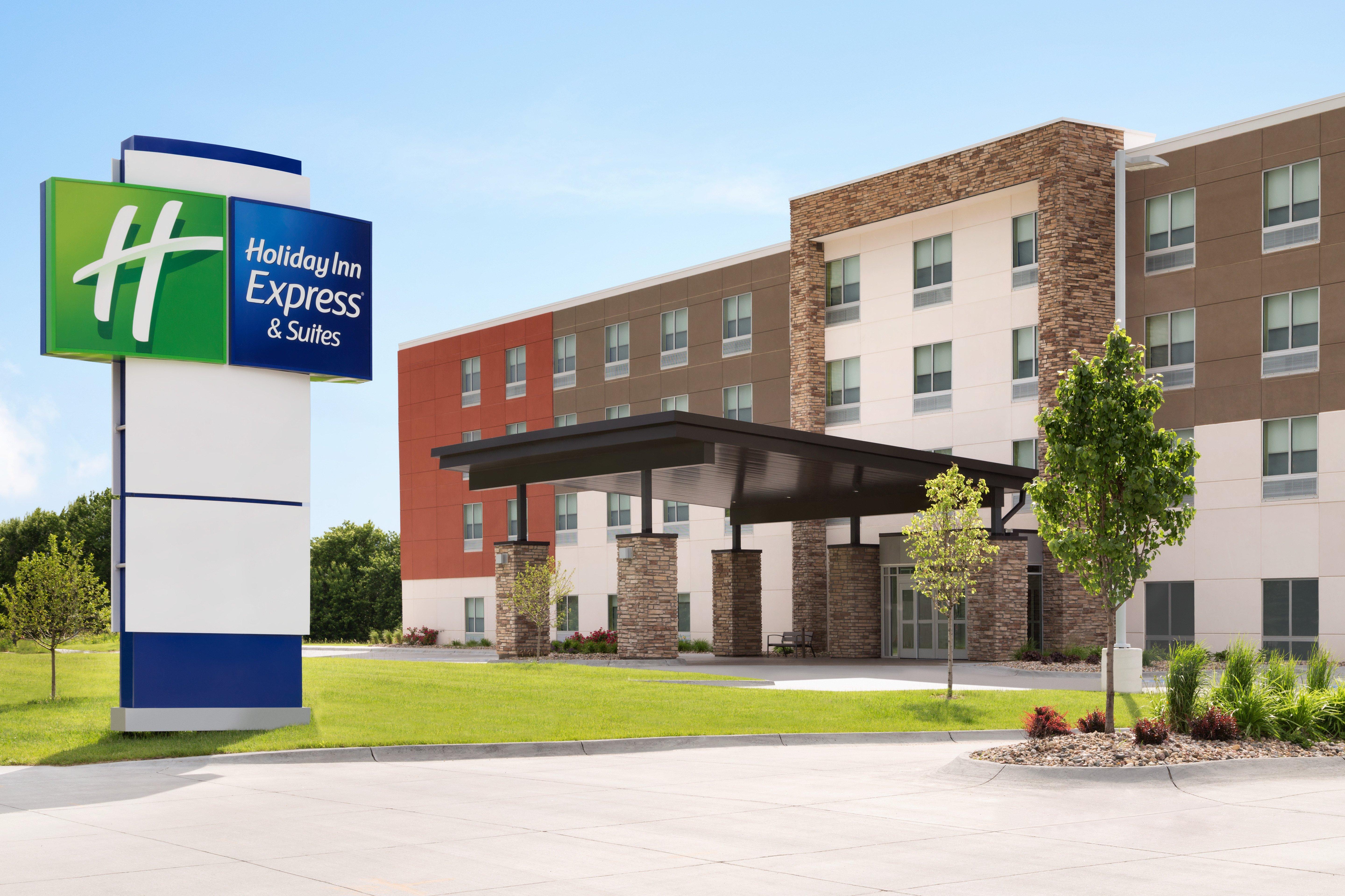 Holiday Inn Express & Suites - Kokomo South By Ihg Exterior foto