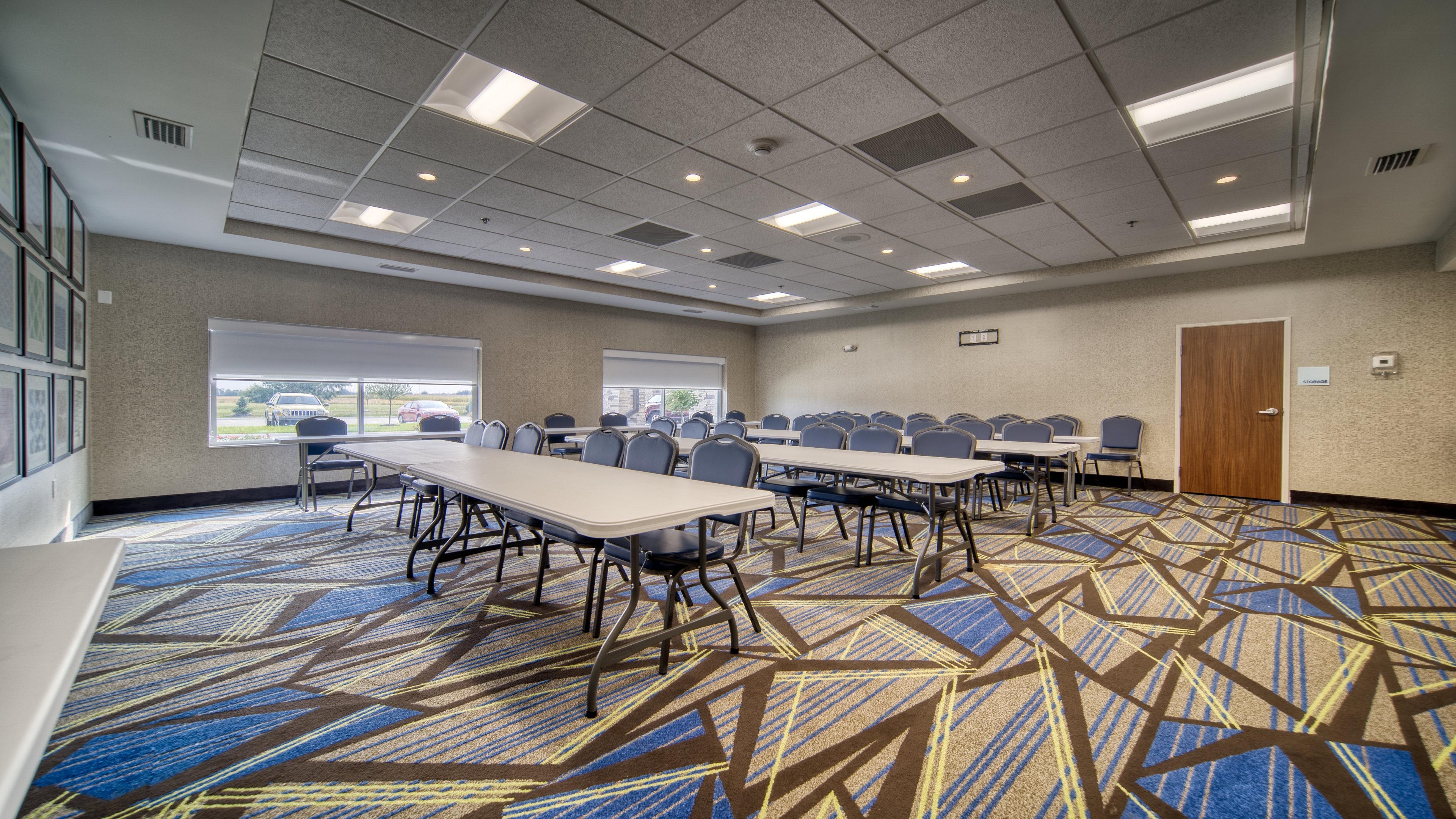 Holiday Inn Express & Suites - Kokomo South By Ihg Exterior foto