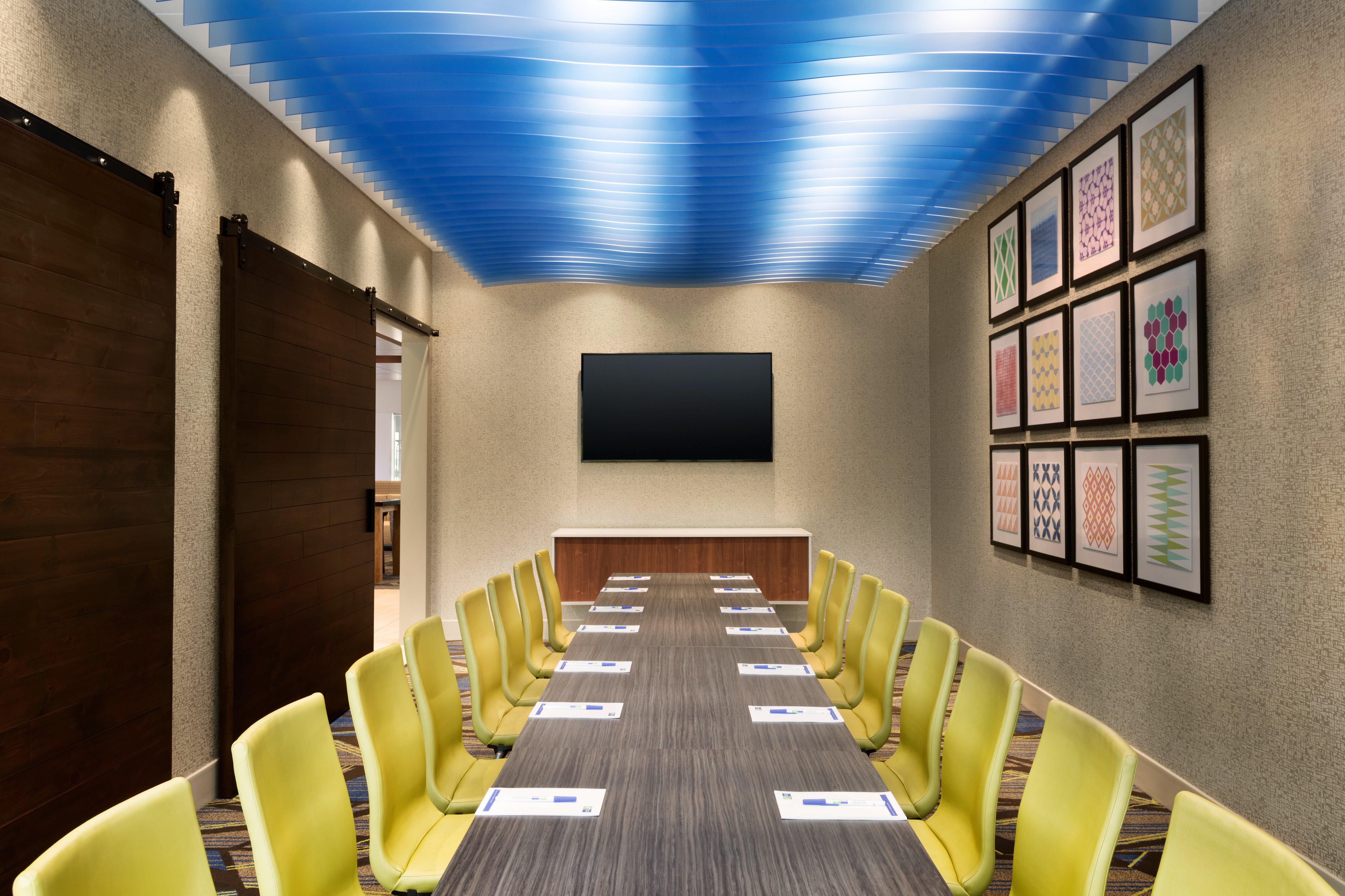 Holiday Inn Express & Suites - Kokomo South By Ihg Exterior foto