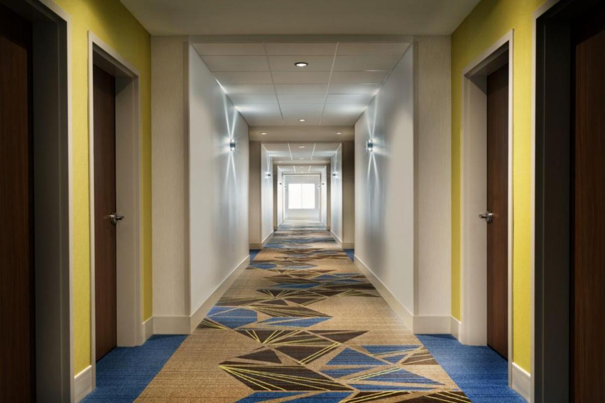 Holiday Inn Express & Suites - Kokomo South By Ihg Exterior foto